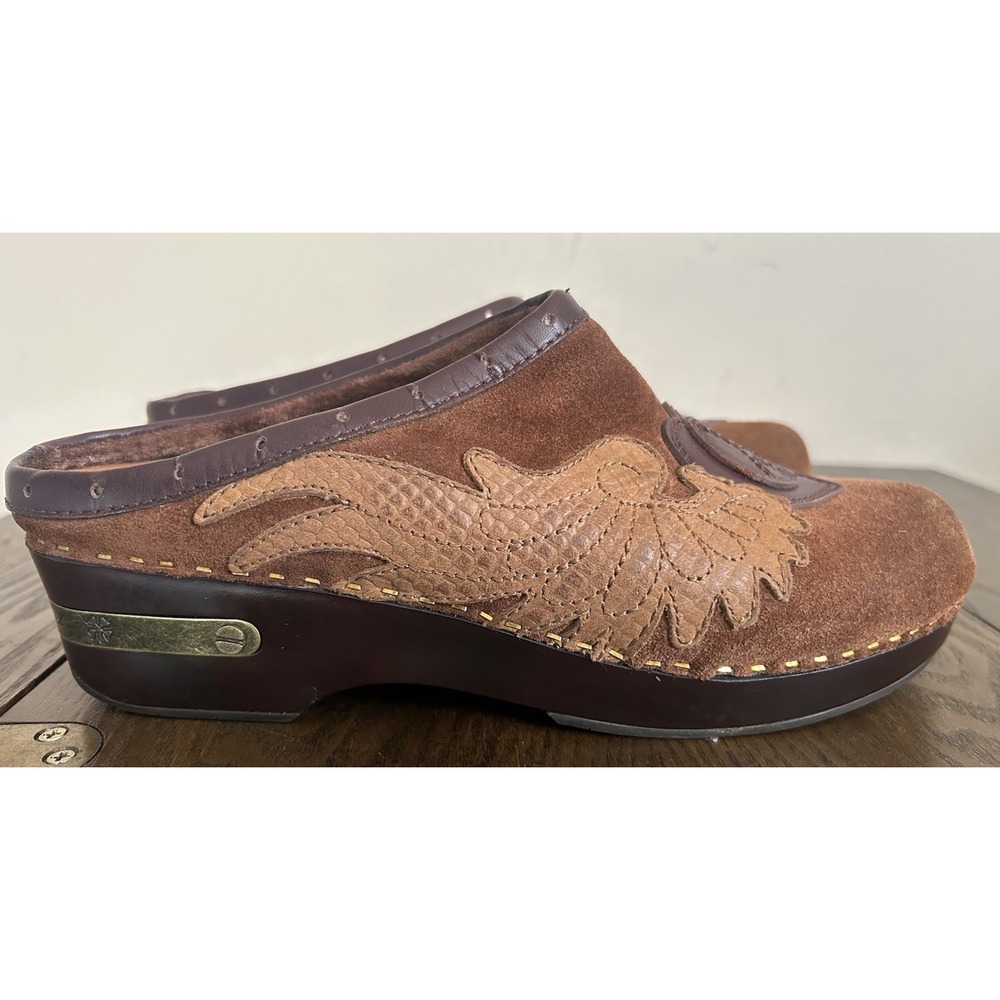 VTG  Lucky BRAN Women's Suede Leather CutOut Heart Peace Sign Clogs Y2K SZ 8.5M